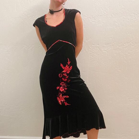 Vintage/Y2K Black Velvet Asian Inspired Midi Cocktail Dress - Picture 1 of 6